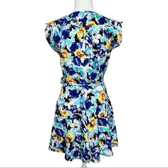 Yumi Kim Soho Mixer Wrap Dress Floral Print - Picture 5 of 12